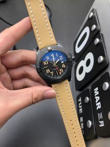 Breitling-Avenger-GMT-Replica-768x1024