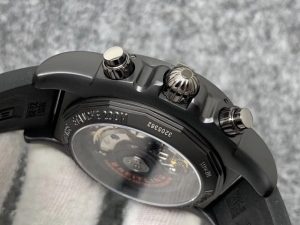 Breitling-Chronomat-B01-Chrono-Buttons