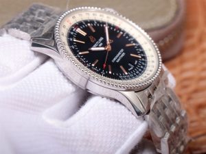 Replica-Breitling-Navitimer-Black-Stainless-Steel-6-768x576