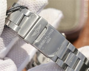 Breitling-Superocean-Steel-Bracelet-1