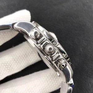 Replica-Breitling-Chronomat-B01-AB0110-Crown