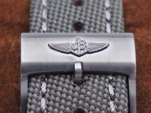 Breitling-Logo-on-Nylon-Band-Buckle-768x576