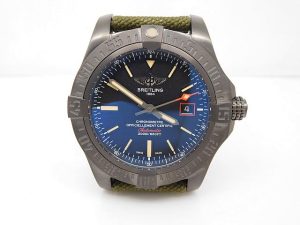 Replica-Breitling-Avenger-Blackbird-GF-Factory