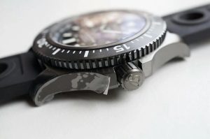 Replica-Breitling-Superocean-BlackSteel-Crown