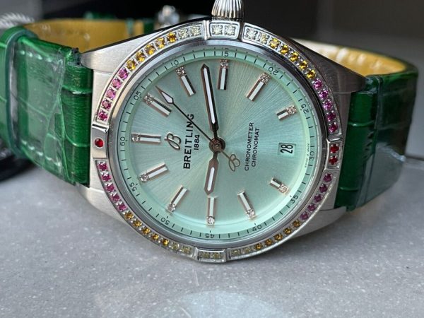 Replica Breitling Chronomat 36mm u77310591u1 Green Leather strap Light Green dial GF Factory - Image 5