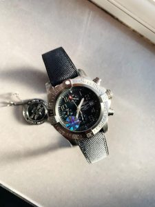 5c4383be-8998-4b90-b508-7cb9f4a42280-960x1280-1.jpg