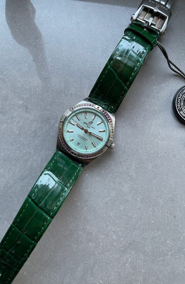 Replica Breitling Chronomat 36mm u77310591u1 Green Leather strap Light Green dial GF Factory - Image 2