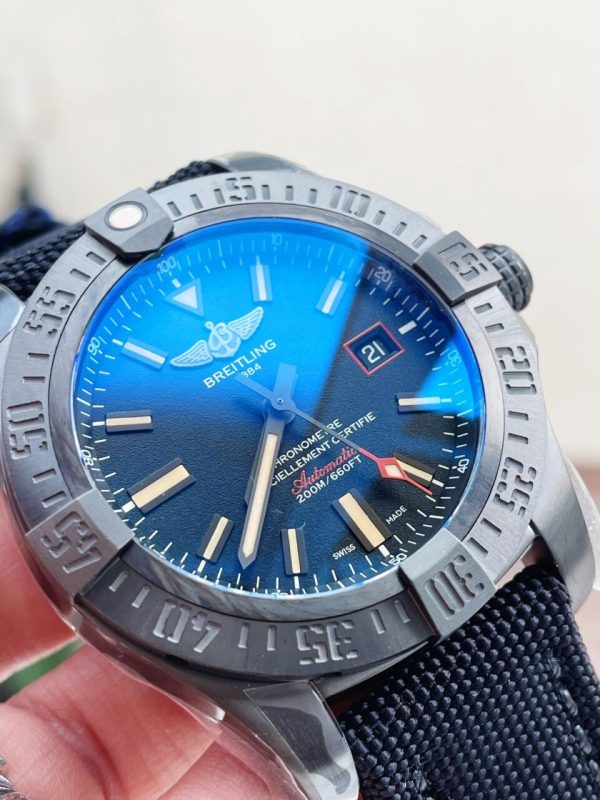 Replica Breitling AVENGER BLACKBIRD 44MM DLC GF 1:1 BEST EDITION TITANIUM CASE BLACK DIAL ON BLACK RUBBER STRAP A2824 V4 - Image 5