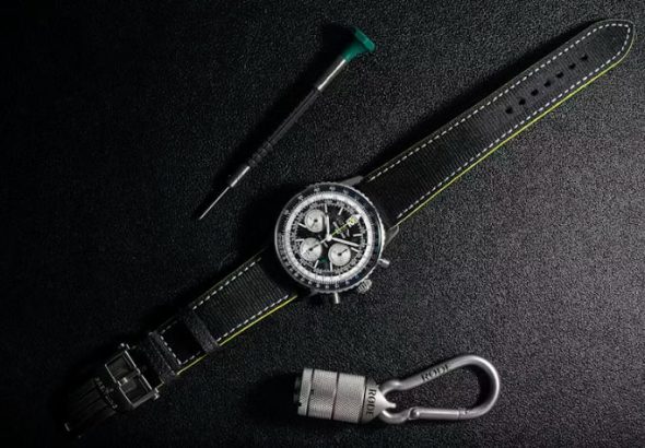 Perfect Fake Breitling Navitimer B01 Chronograph 43 Aston Martin Aramco Formula One Team Watches